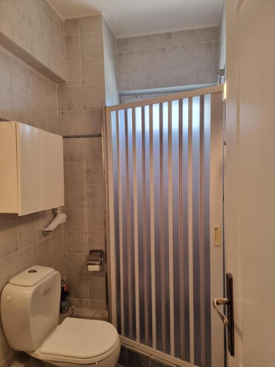 Atlas Apartment With Private Beach And Seaview Blue Loutráki Exteriör bild