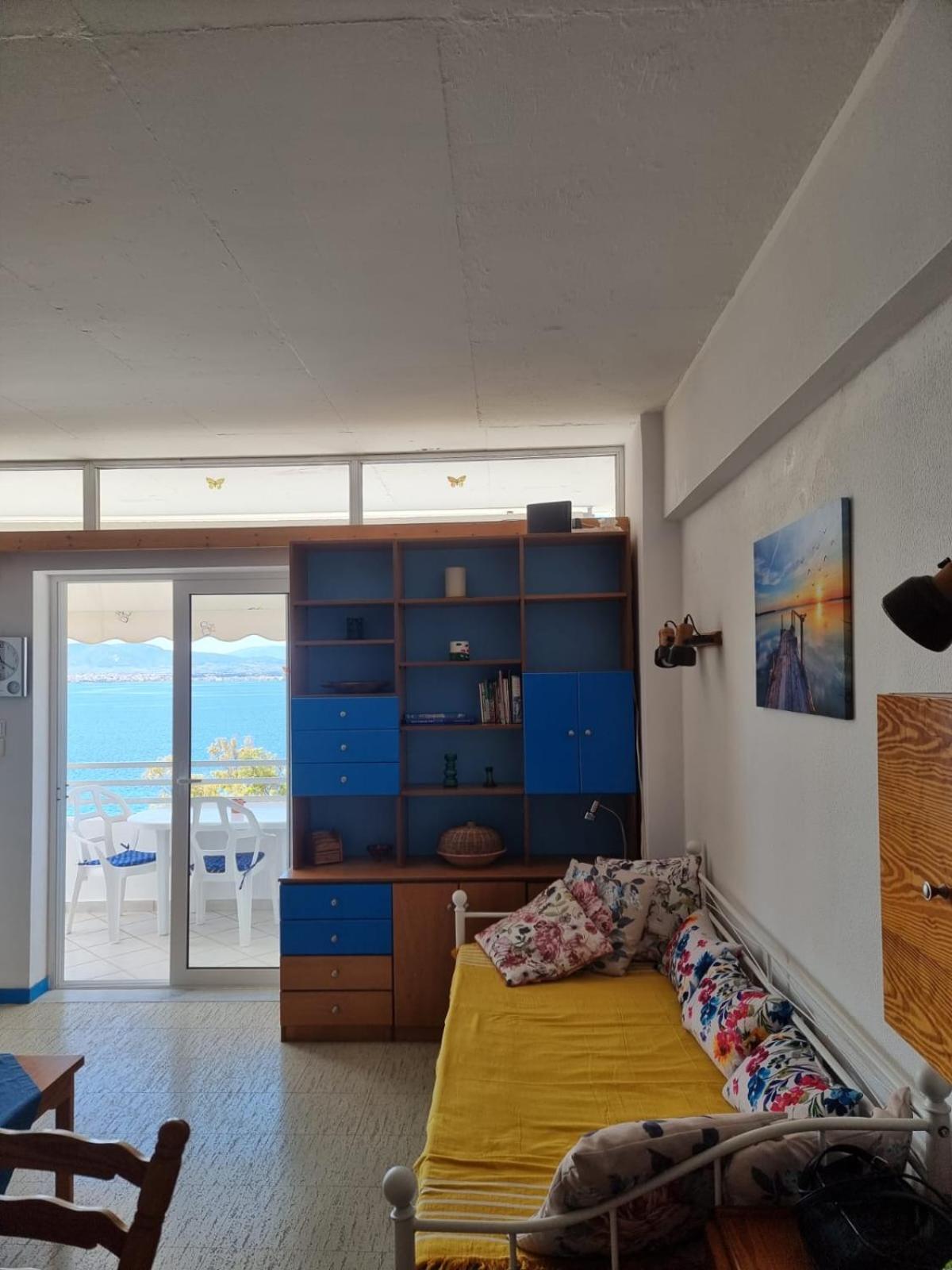 Atlas Apartment With Private Beach And Seaview Blue Loutráki Exteriör bild